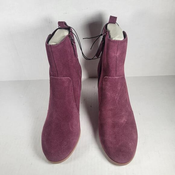NWOT Violet & Red Purple Suede Jay Jay Casual Feminine Wedge Heel Ankle Boot 6.5 - Picture 1 of 6